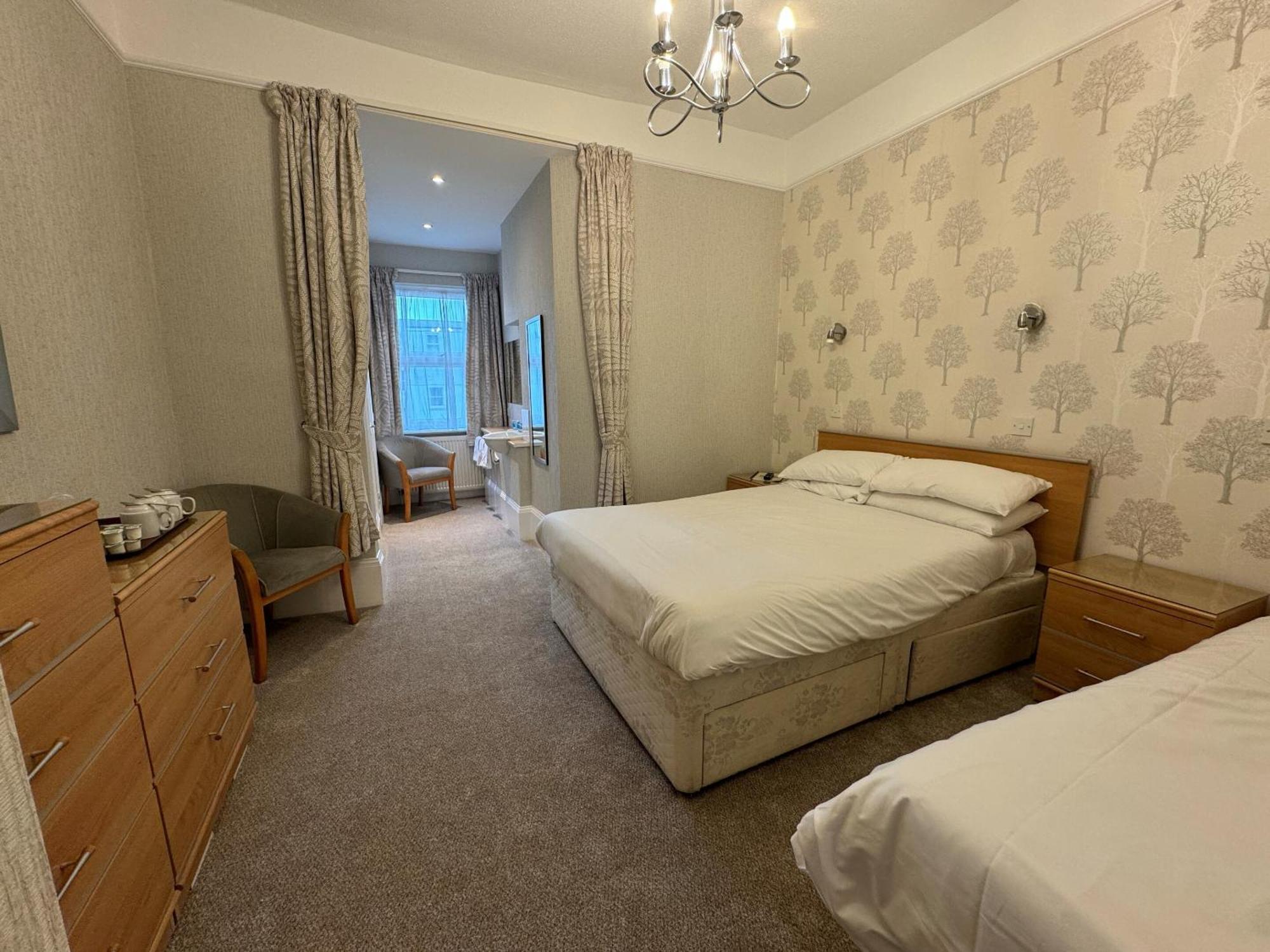 Haddon Hall Hotel イーストボーン 部屋 写真