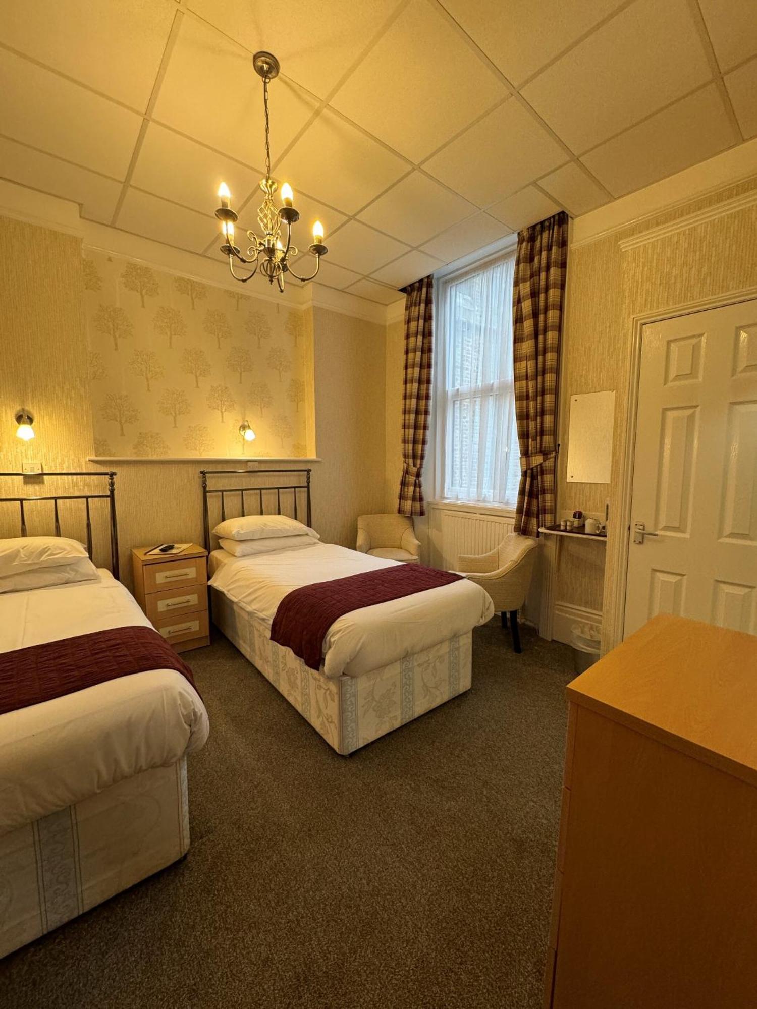 Haddon Hall Hotel イーストボーン 部屋 写真
